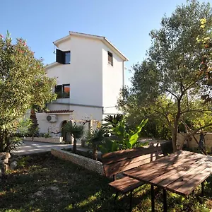 Apartament With A Parking Space Okrug Donji, Ciovo - 13732, Donji Okrug (Ciovo)