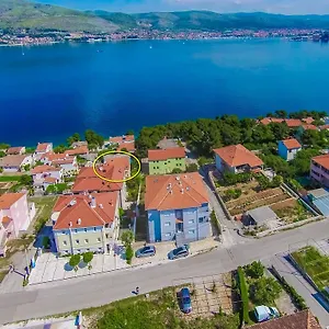 Apartament Tonka, Donji Okrug (Ciovo)